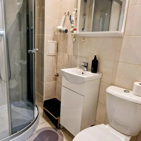 Apartament Cosy In District-free Parking With Gate!