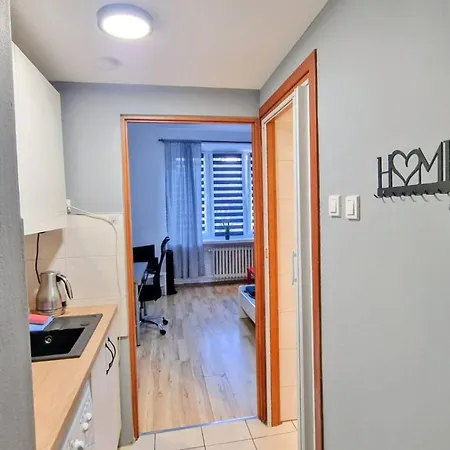 Cosy In District-free Parking With Gate! *