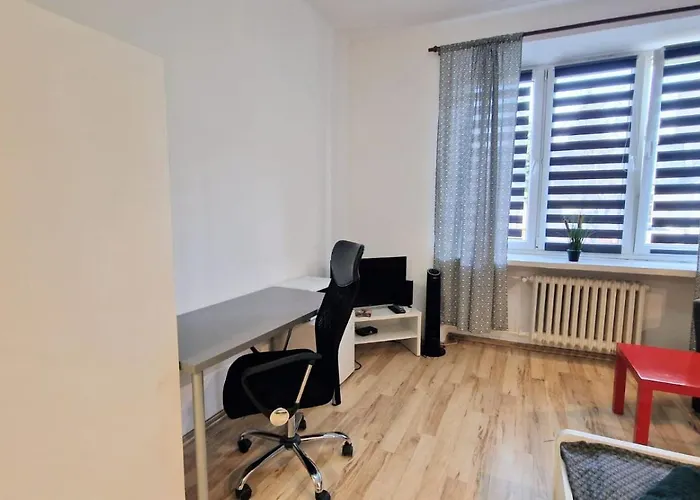 Cosy In District-free Parking With Gate! Lägenhet *