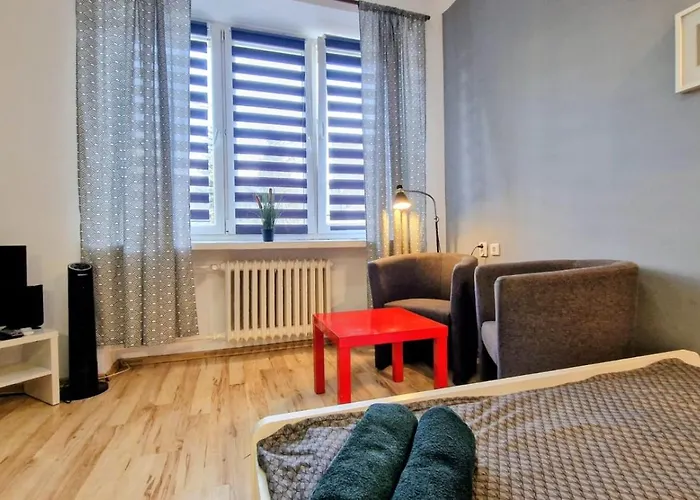 Lägenhet Cosy In District-free Parking With Gate!